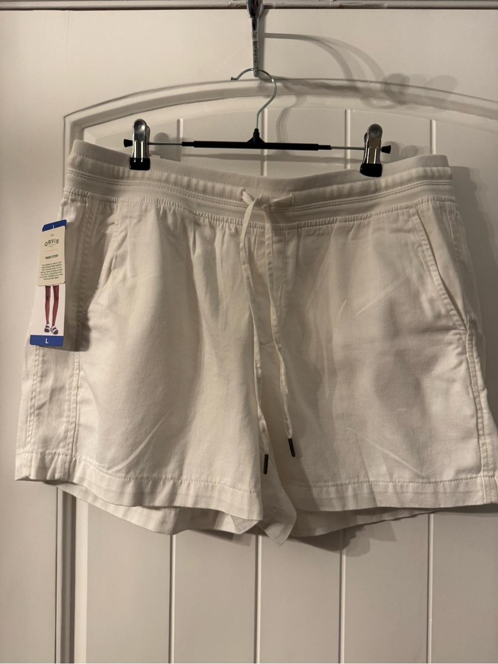 Orvis White Drawstring Athletic Shorts with Side Pockets